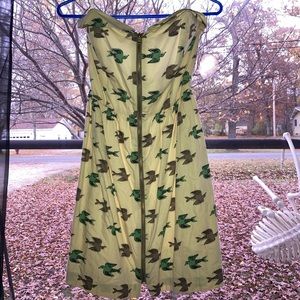 Adorable Anthropology Corey Lynn Calter Dress with Ruffles and Zipper 🦜